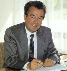 KLAUS MEYER